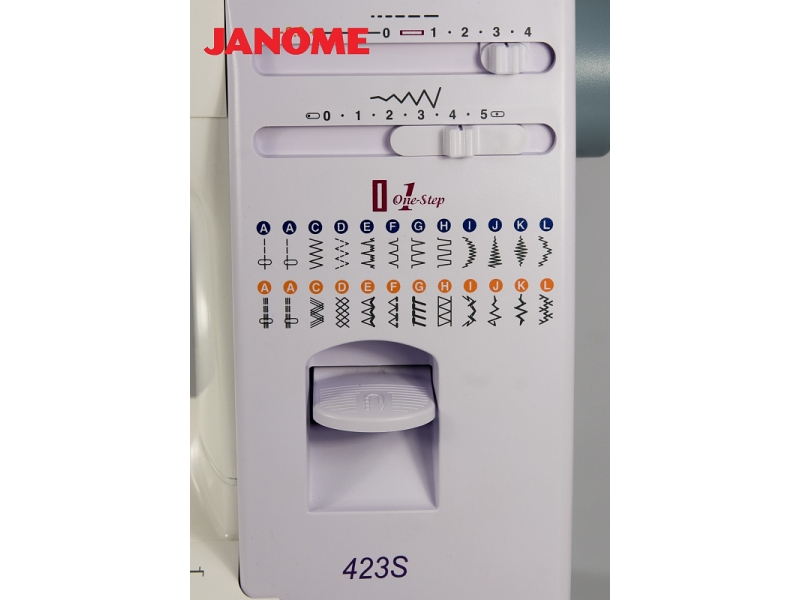 šicí stroj Janome 423 S-4